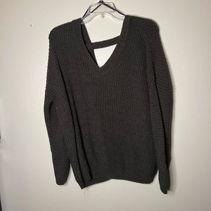 V neck backless sweater